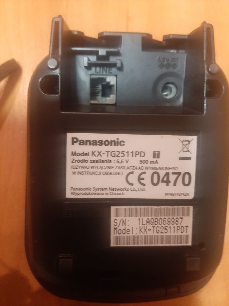 Telefon stacjonarny Panasonic KX-TG2511PD  i TG2711PD ładowarka i kabl