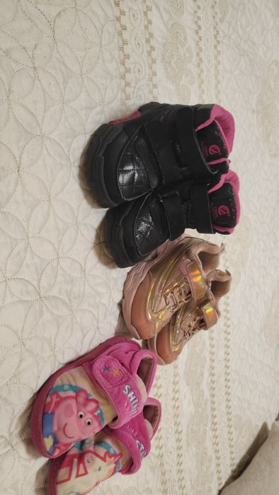 Лот,взуття на дівчинку 18-18,5 см,29-30,уги,ботінки,чоботи,кросівки,