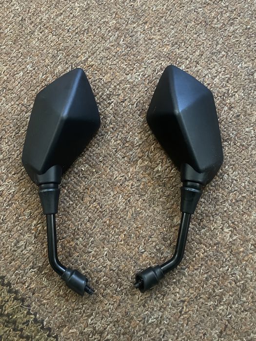 Продам дзеркала універсальні