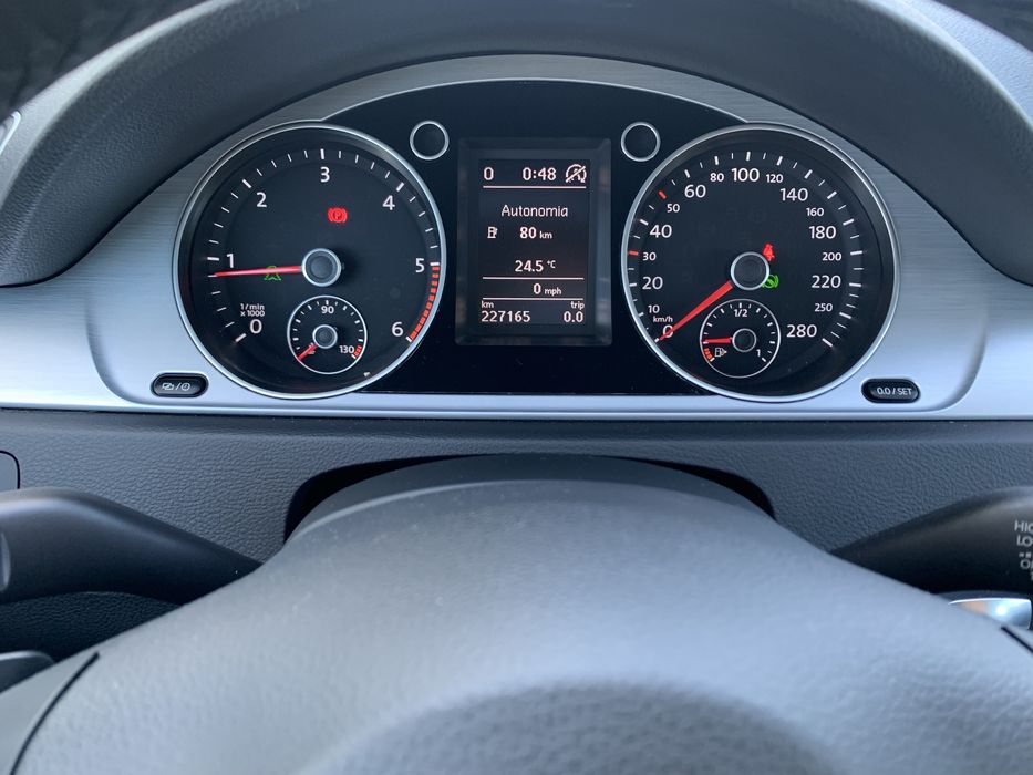 Vw Passat CC- Luxo e Sofisticação - 5 lugares e cx aut DSG