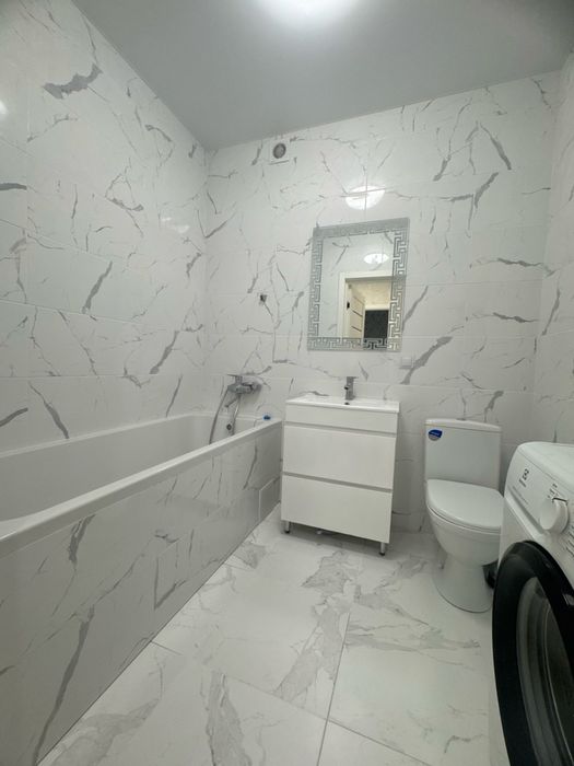 Тепла й стильна квартира ЖК Птичка біля метро — заїжджай і живи!