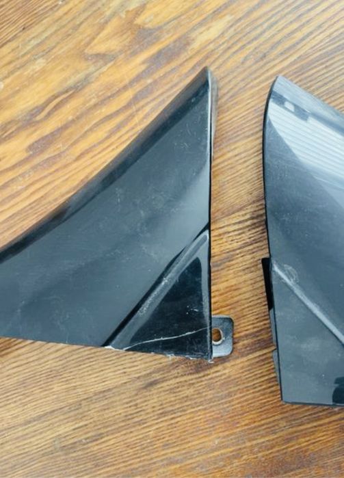 трикутник декоративний чорний 2 штуки пара Добло