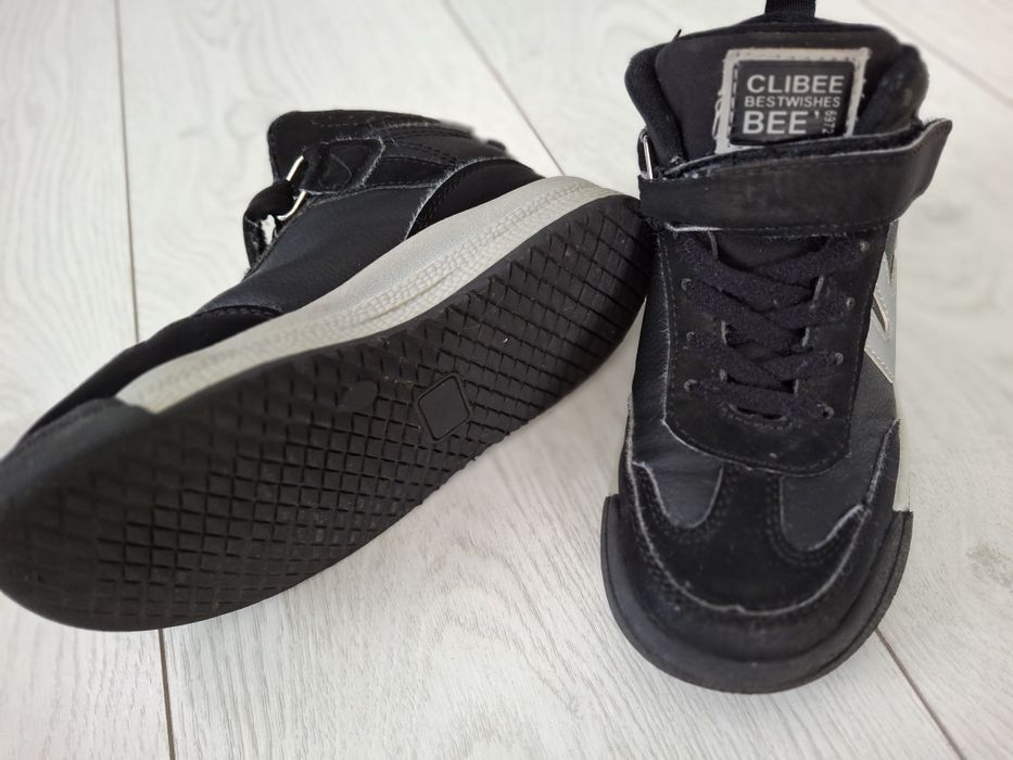 Дитяче взуття на хлопчика 29розміру,весна-осінь у хорошому стан.і