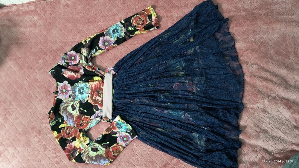 Нарядне плаття на дівчинку