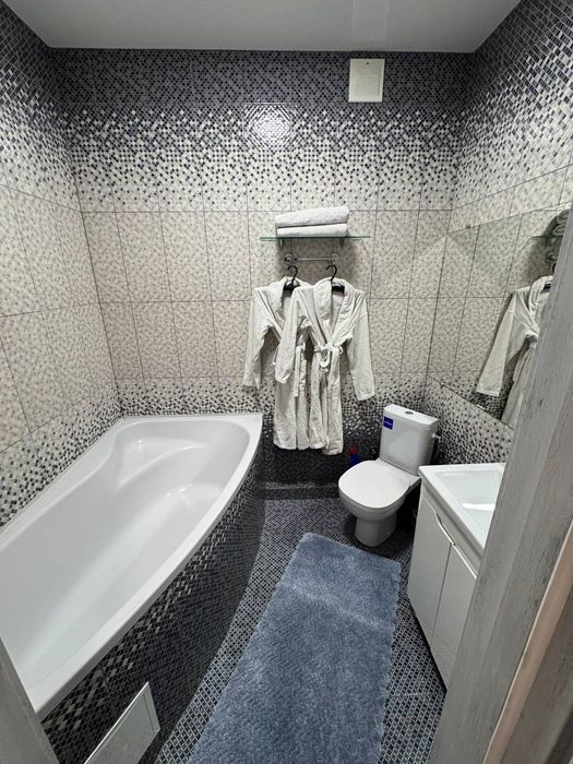 Подобово, 1-к, кВ. В новобудові, закрита територія, паркомісто