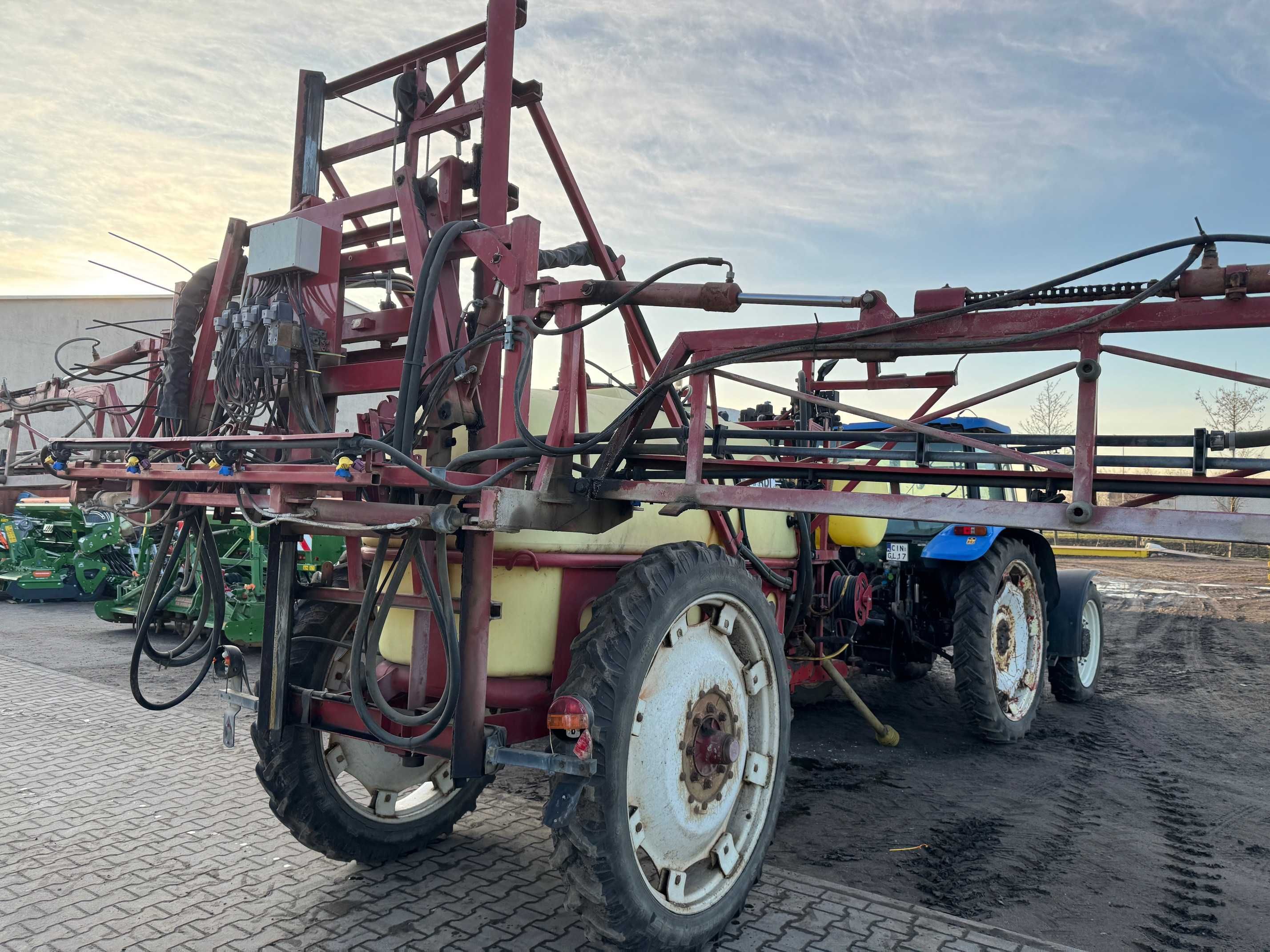 Hardi Commander Twin 3200l 24m, z rękawem, możliwość 21m, ciągany opry