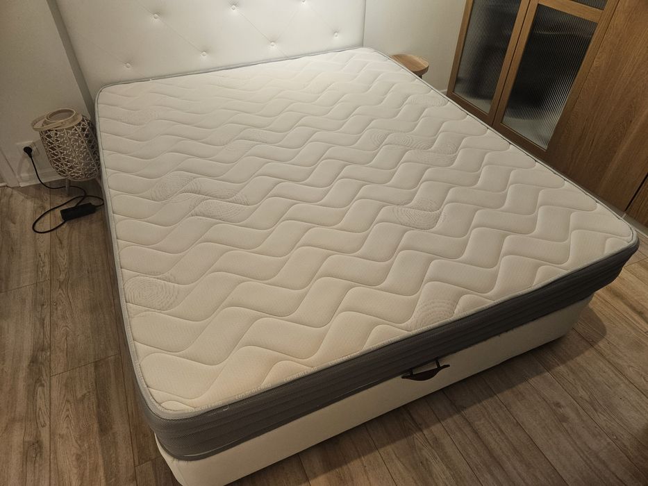 Sommier casal + cabeceira + colchão!