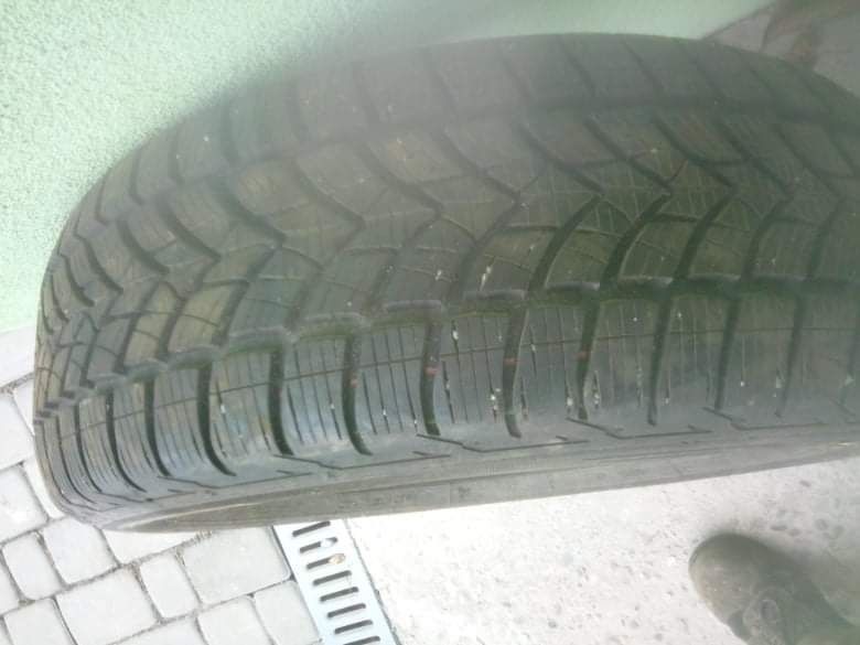 Opona zimowa 215/60 R17 Dębica wysyłka