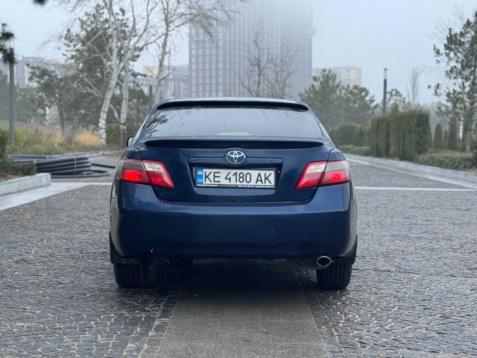 Toyota Camry 2.4 добрий стан