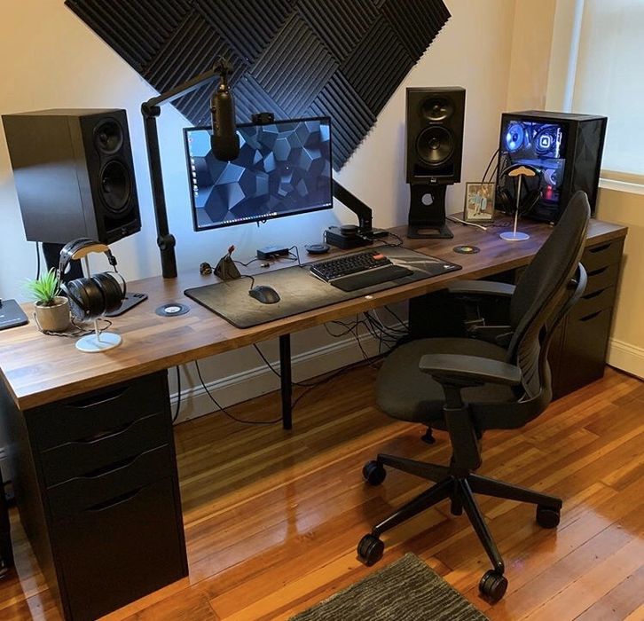 Стійки  настільні під акустику /студійни моніторы /jbl