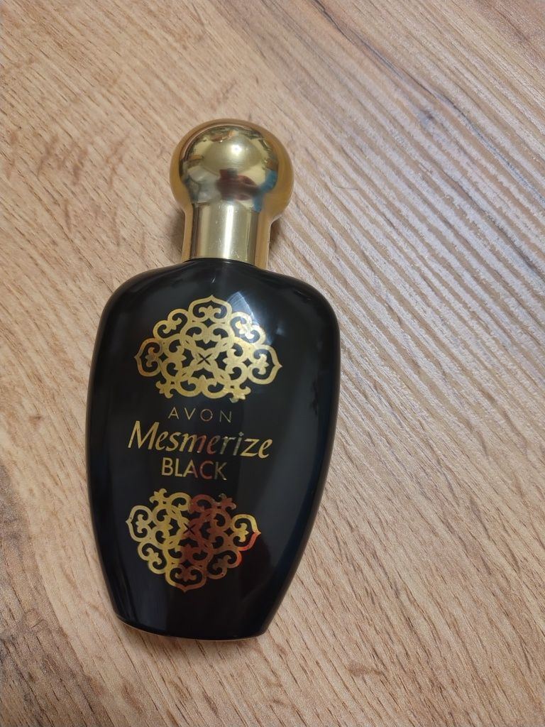 Avon mesmerize black 50 ml