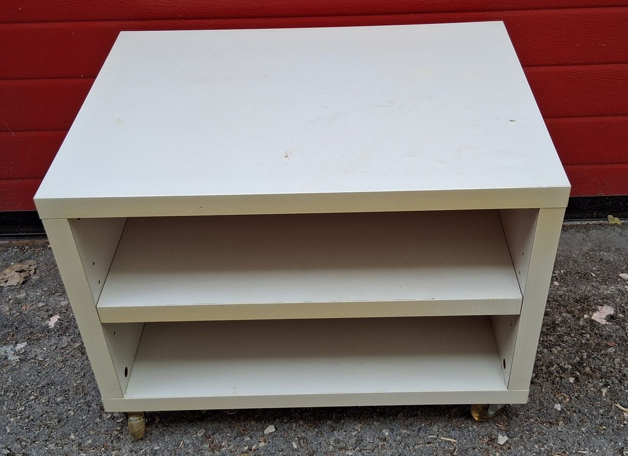 Mesa de Cabeceira - IKEA