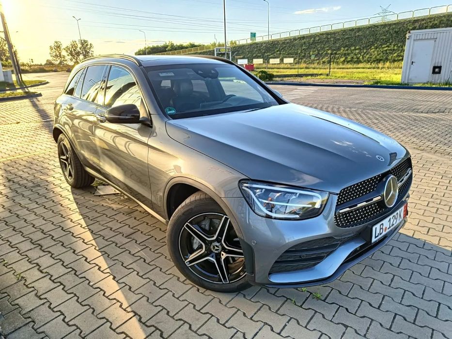 Mercedes-Benz GLC MERCEDES GLC 220 D 4 Matic AMG Line, stan super !!!