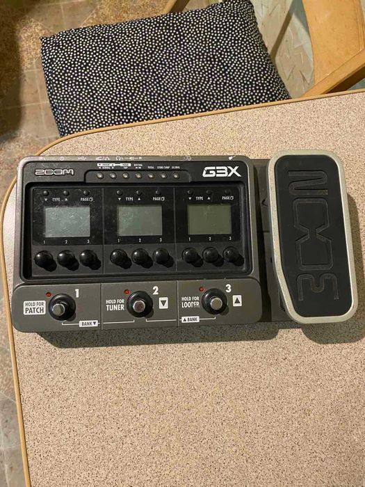 Продам гітарний процесор Zoom G3X!!! Ціна 70$.