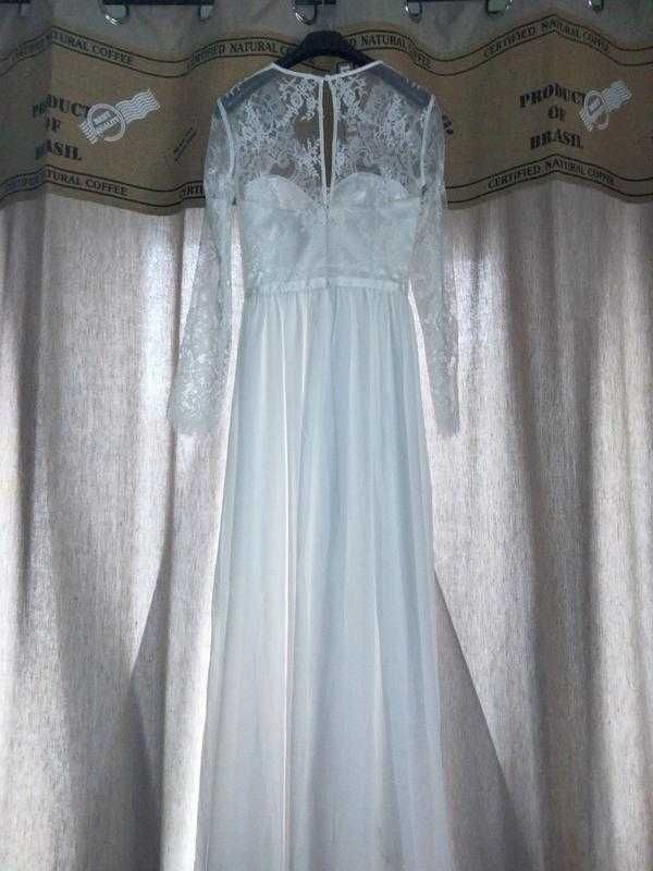Свадебное платье от H&M.