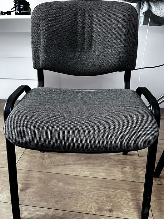 Krzesła konferencyjne szare