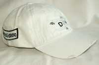 Biała czapka D&G