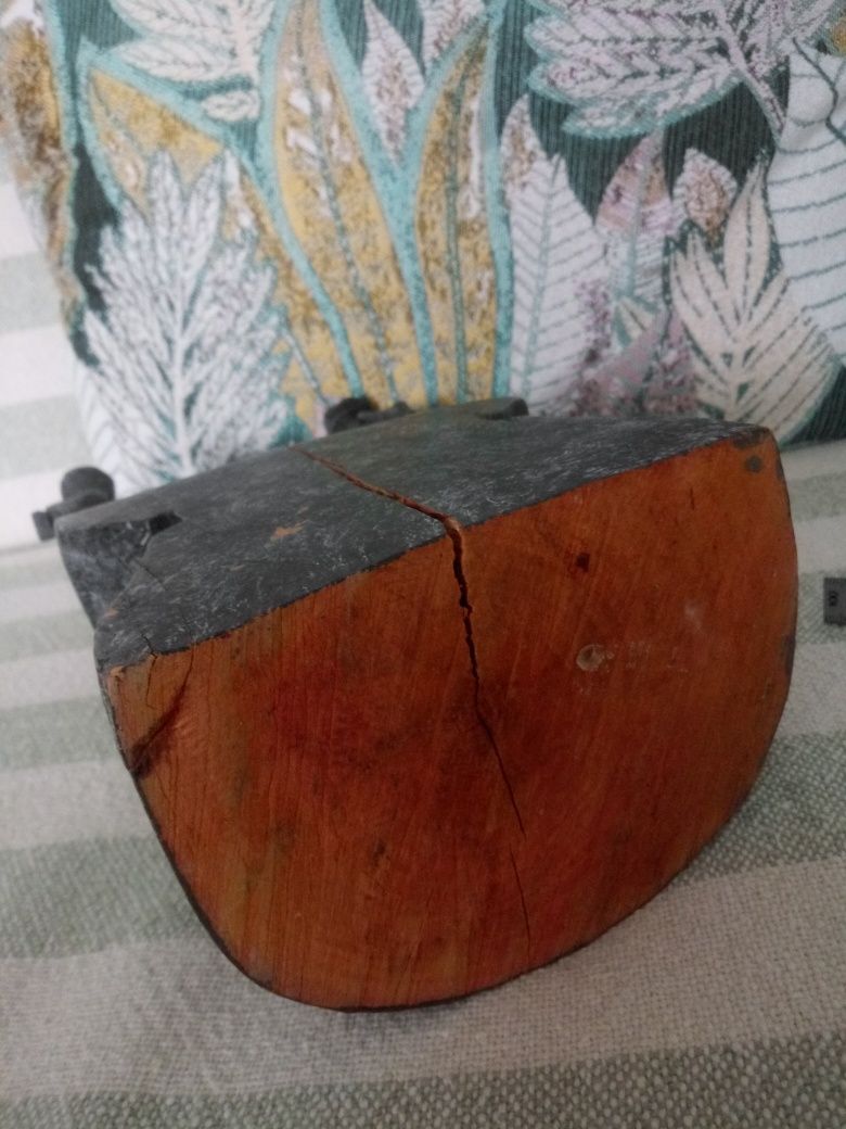 Bogini Figurka drewniana z indi