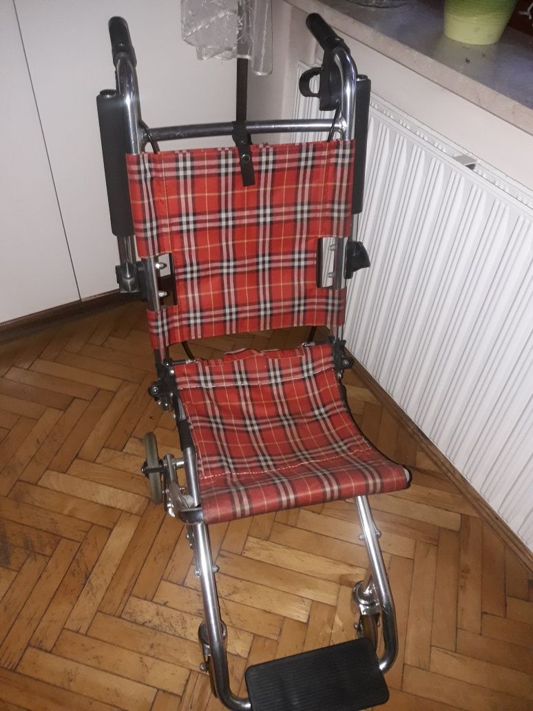Mini wózek inwalidzki