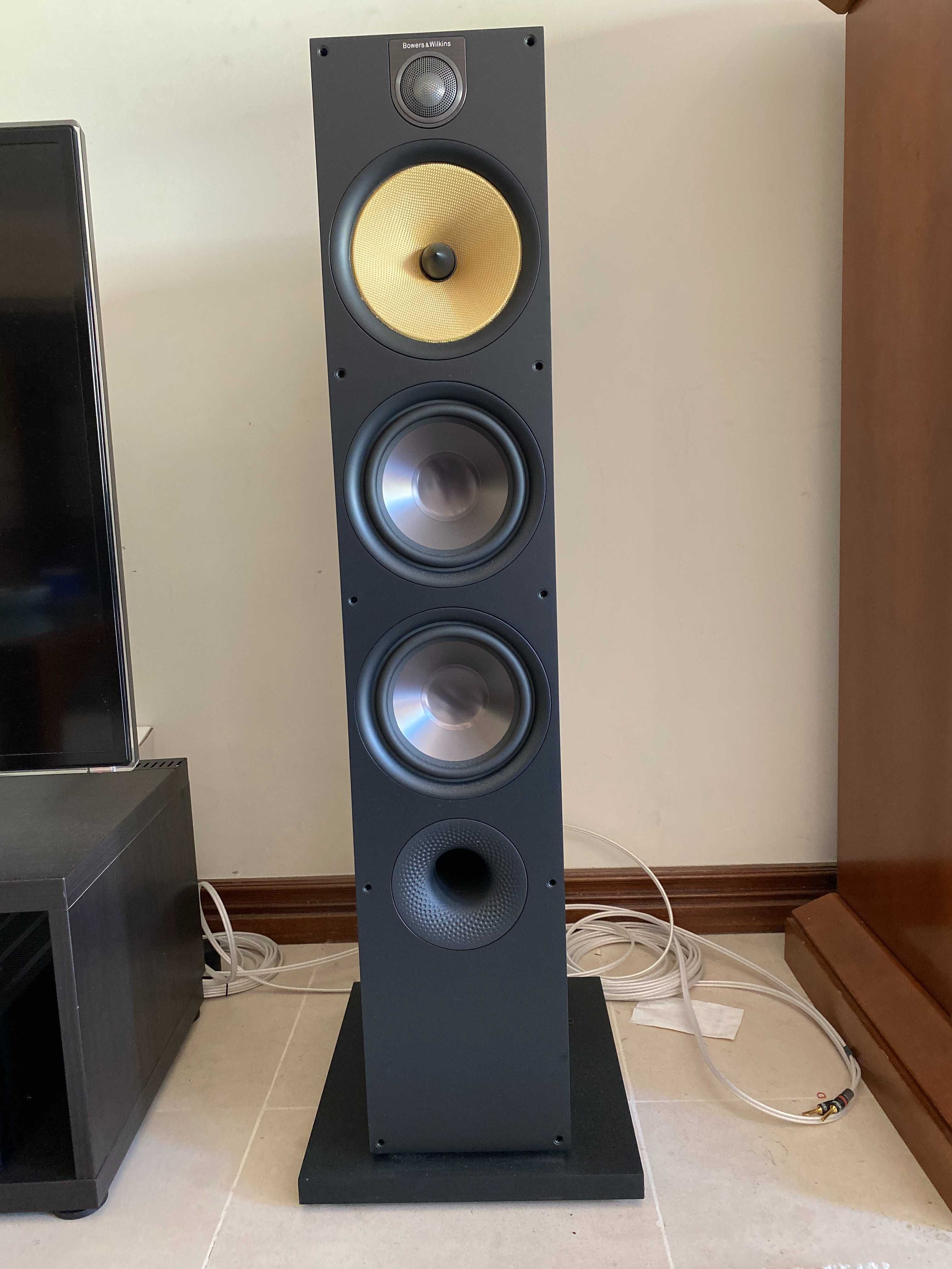 Colunas + Amplificador: KEF + ROTEL : Sistema 2.1