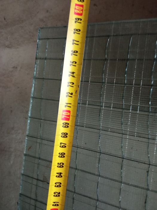 Продам стекло армоване 79×160см