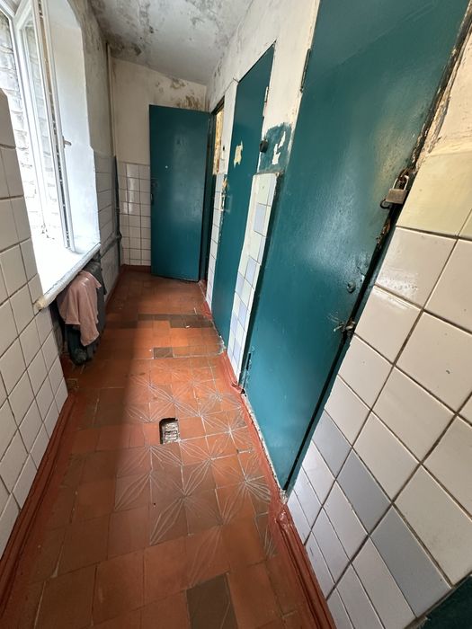 Продаж кімнати в гуртожитку