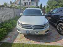 Volkswagen tiguan 2012