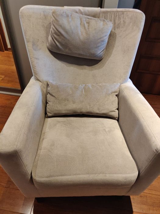 Fotel uszak szary 2 poduszki Agata Meble