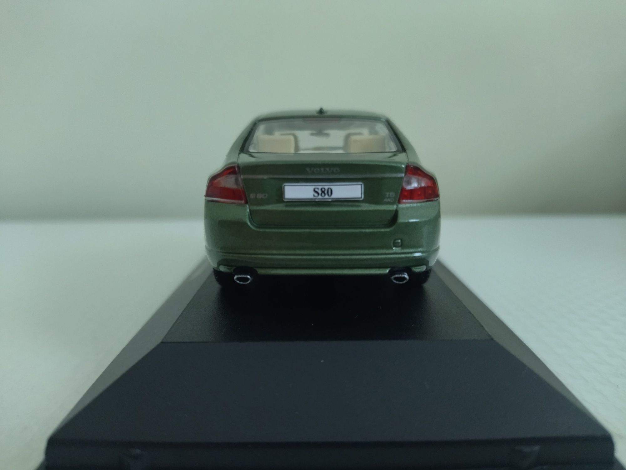 Miniatura Volvo S80 Nova 1/43