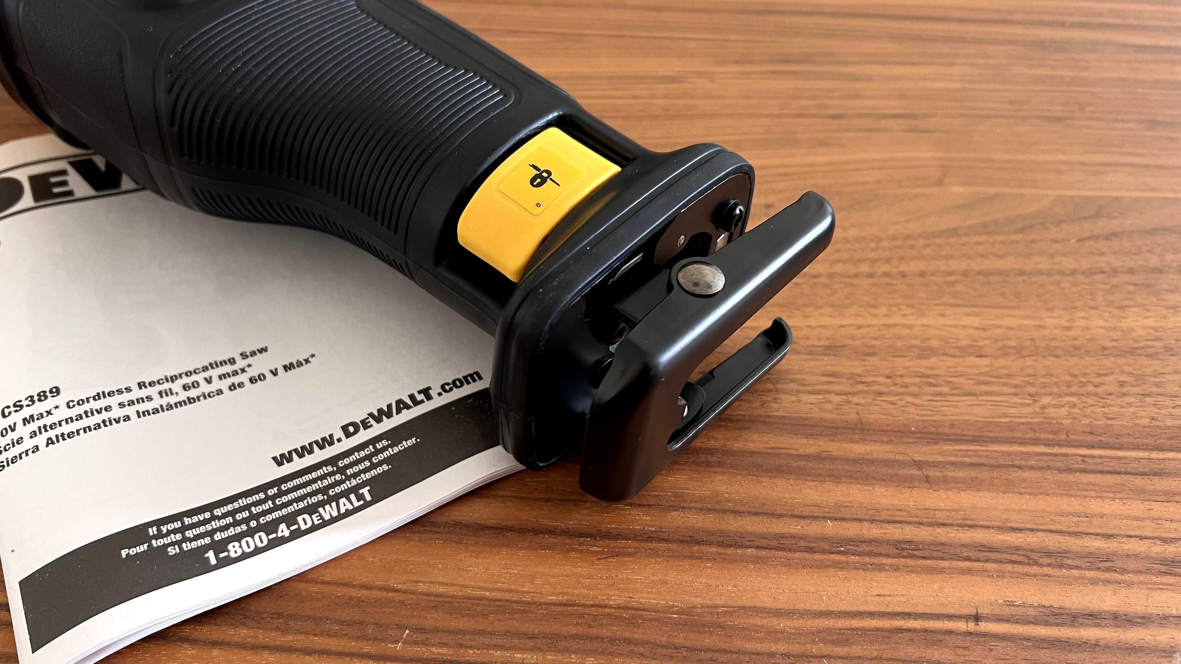 Безщіткова шабельна пила DEWALT DCS389B FLEXVOLT 60V MAX*