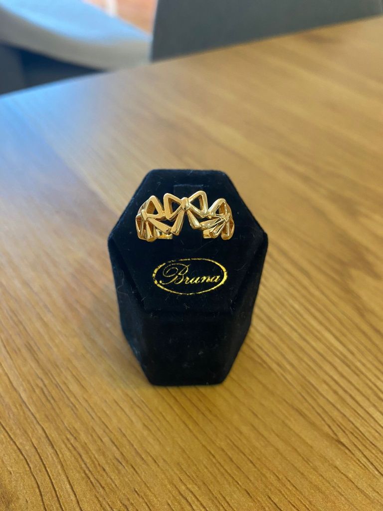 Anel semijóia laços com 3 banhos de ouro 18k