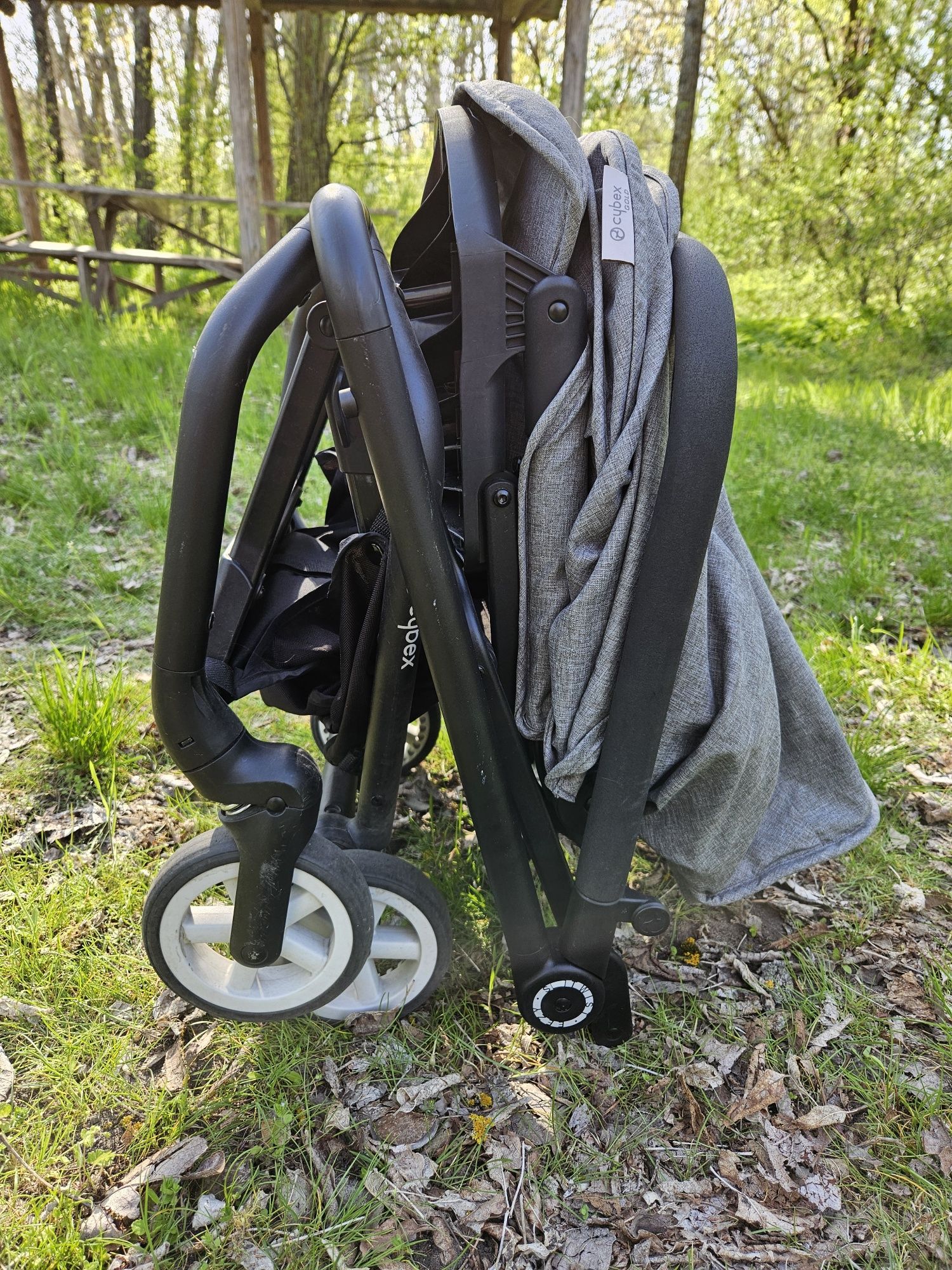 Терміново продам прогулянковий візок Cybex Eezy S Twist
