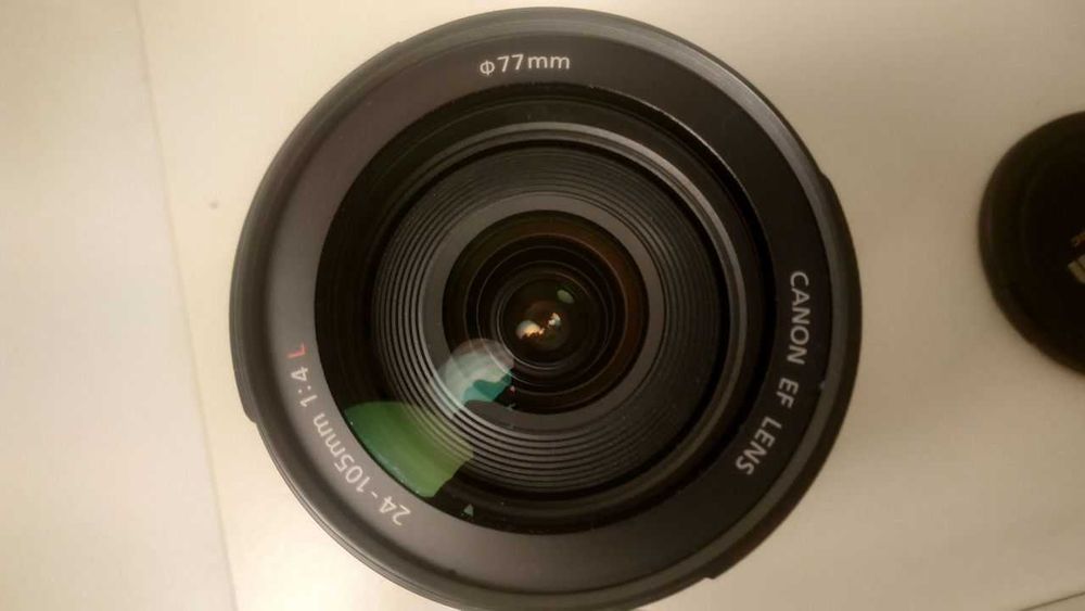 Canon EF 24-105mm f/4L IS USM