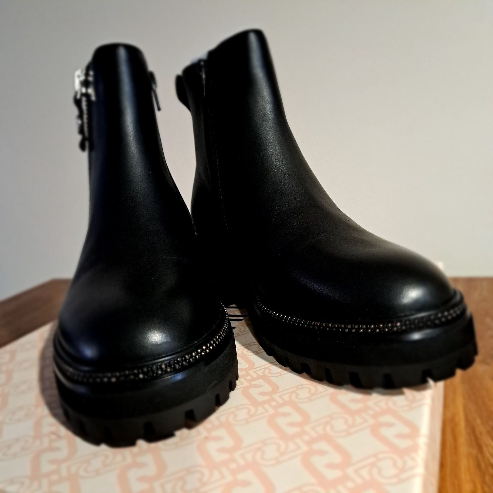 Nowe botki LIU JO