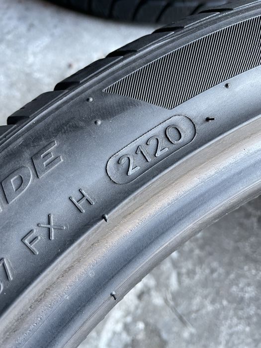 235/40 R19 Hankook Winter I*Cept evo 2 /Korea/ 2020 рік.
