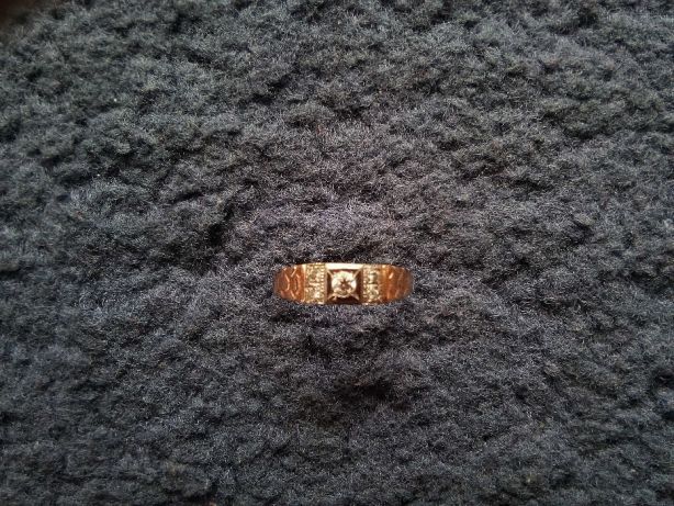 Золотое кольцо (продам)