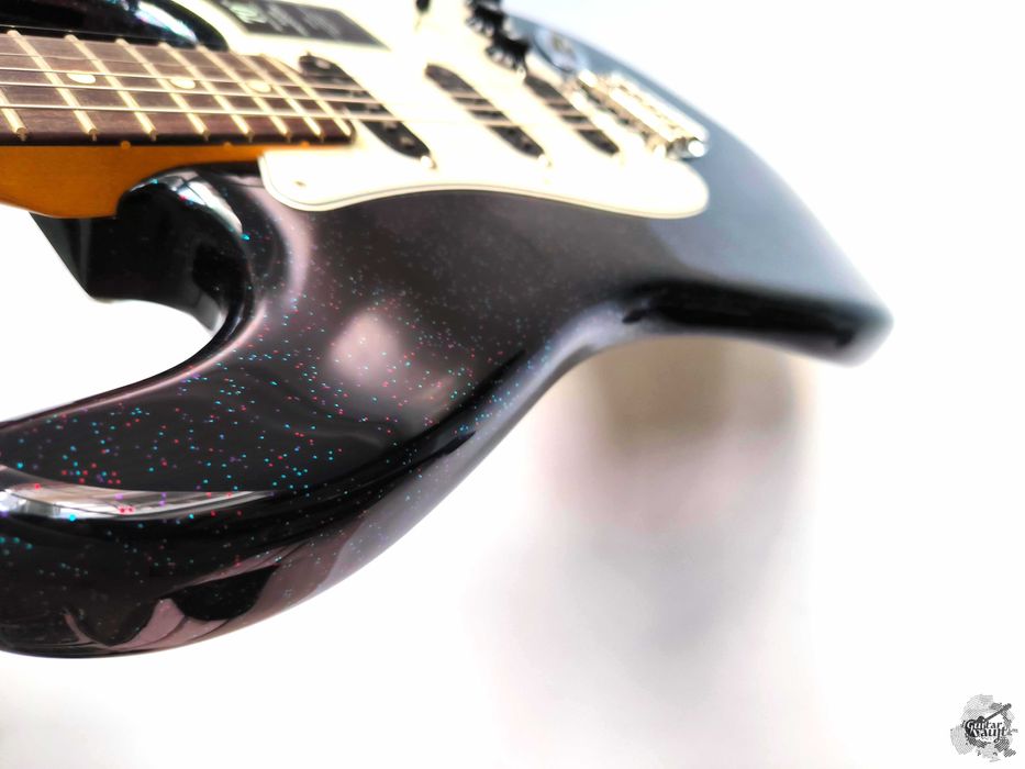 Новий Fender® 70th Anniversary Player Stratocaster '2024 Nebula Noir