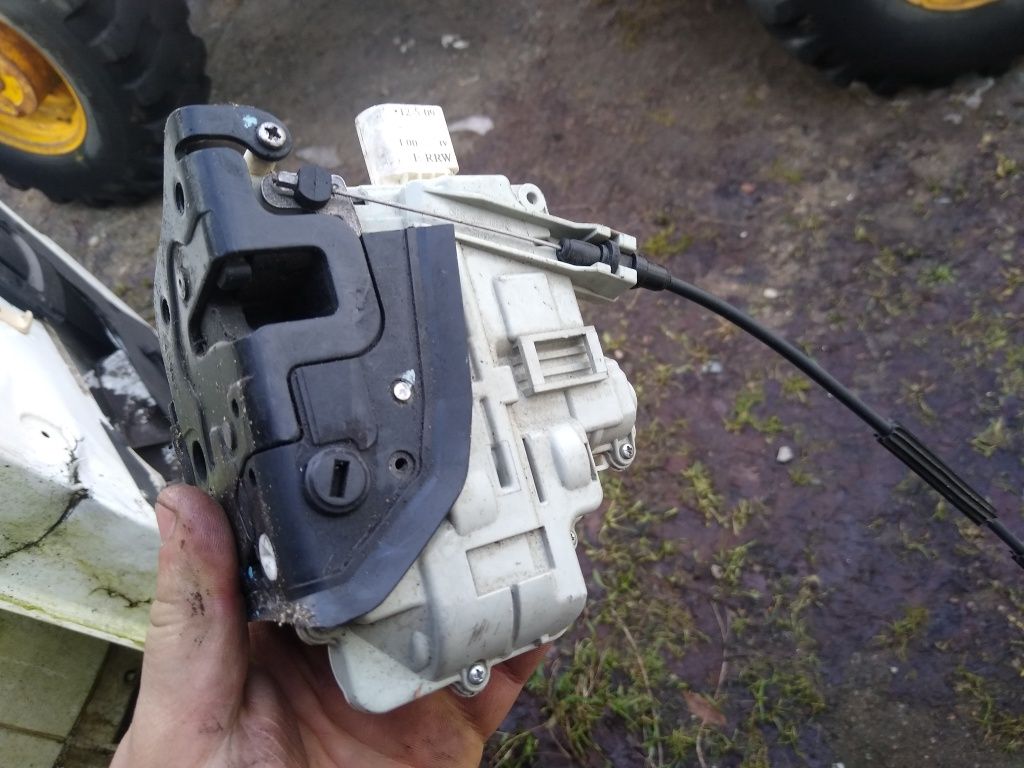 Zamek drzwi prawy tył Seat Leon II cupra altea toledo oryg