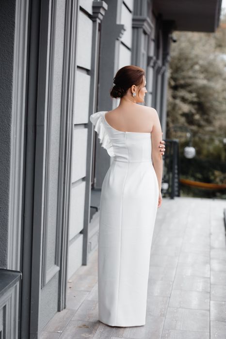 Продаю сукню