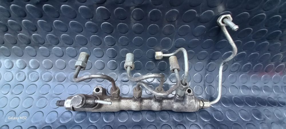 Продається Паливна рейка Opel Astra (J) 2009-2015 1.7cdti