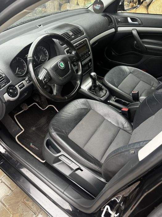 Продам Skoda Octavia 1.4 tsi 90kw(CAXA)