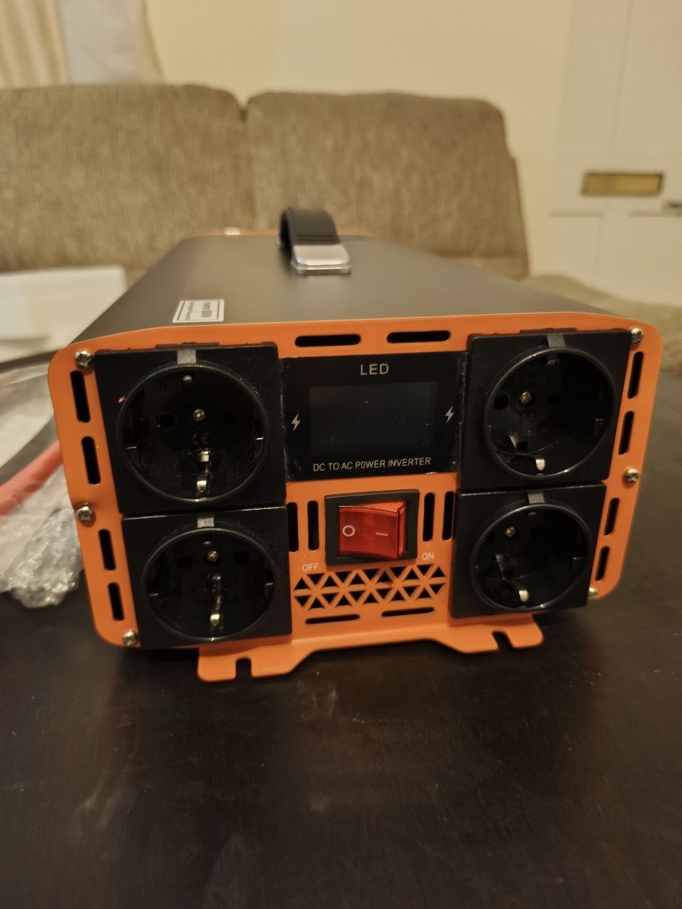 Інвертор 9000 W пік, 3500 W номінальна потужність, 12 V