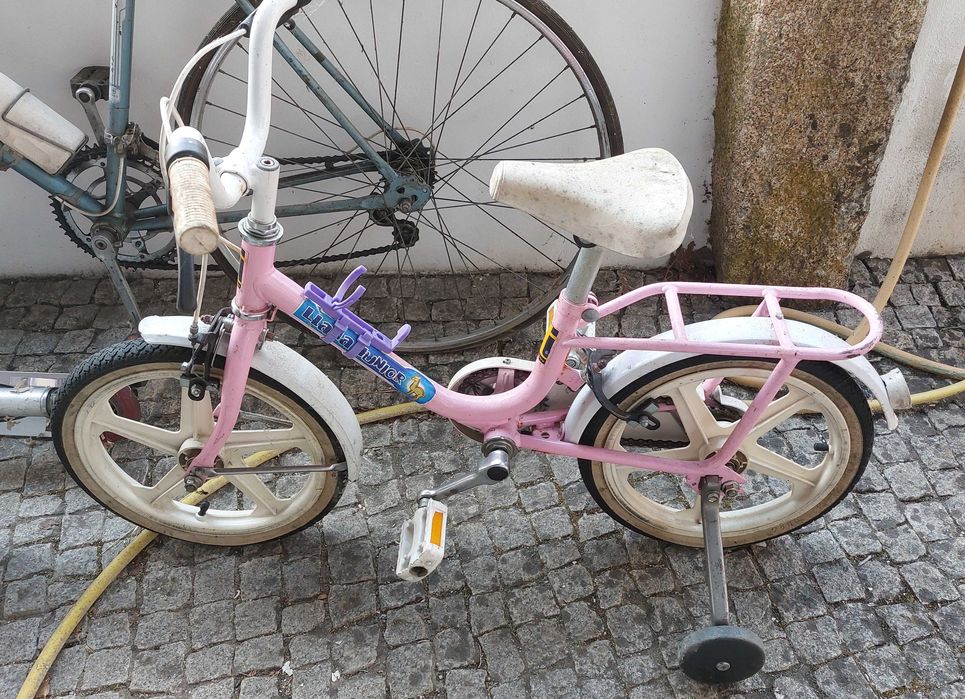 Vendo 2 bicicletas Orbita modelo classico de Criança