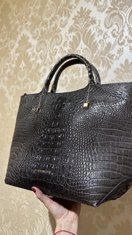 GIVENCHY dag сумка жіноча, крокодил