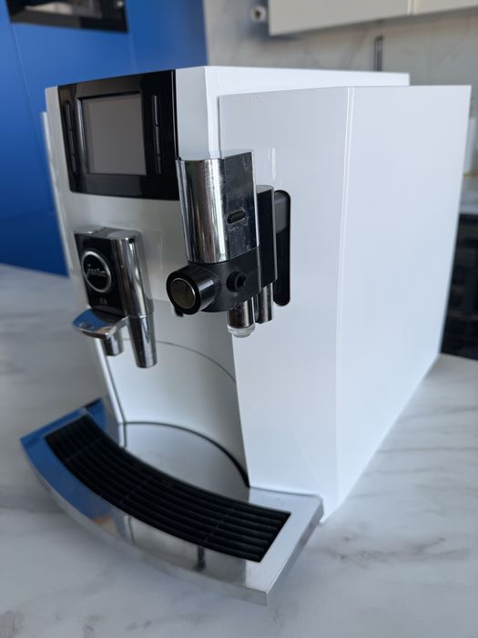 Jura E8 (EA) Piano White 2020 stan bdb