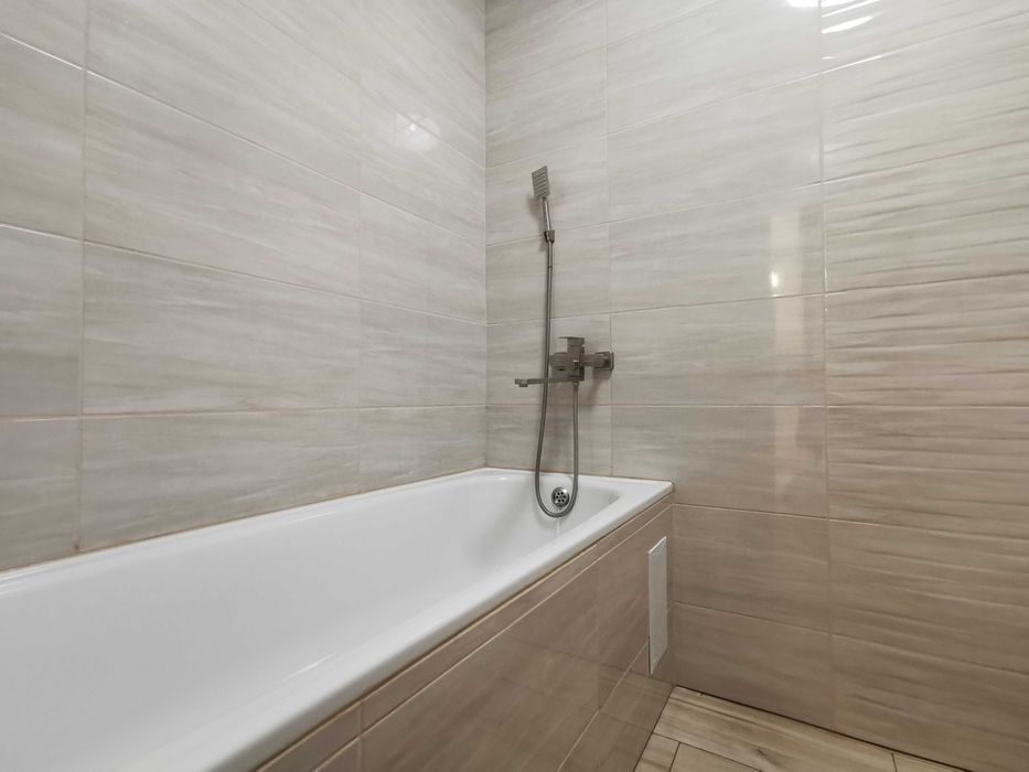 Сучасна 1-кімнатна квартира з технікою та меблями RD