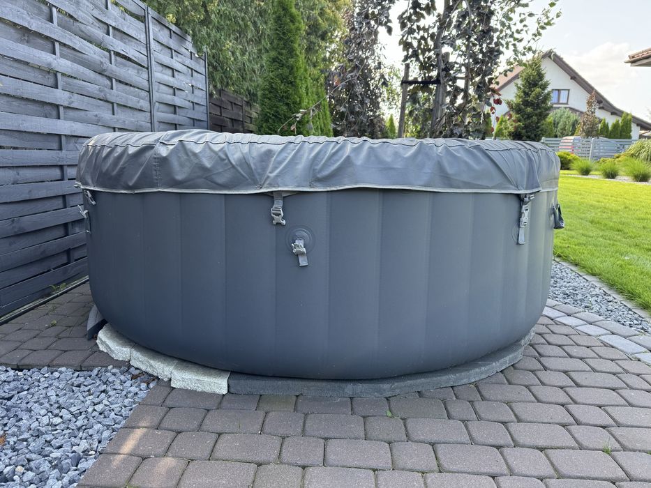 SPA Jacuzzi Santorini 60075 z serii Lay-Z-Spa™ w idealnym stanie