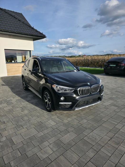 BMW X1 xDrive 28i, 245KM, 2.0T, zadbane, na placu w PL
