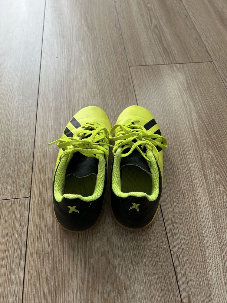 Buty halówki dla chlopca