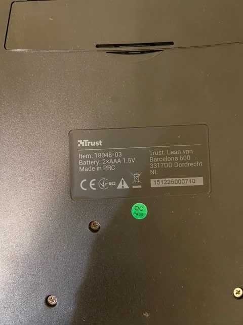 Клавіатура з мишою (TRUST Tecla Wireless Multimedia Keyboard & Mouse)